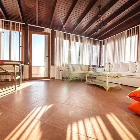 Cozy Flat With A View Close To Popular Beaches In Bodrum Apartment