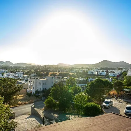 Cozy Flat With A View Close To Popular Beaches In Bodrum * Gumusluk
